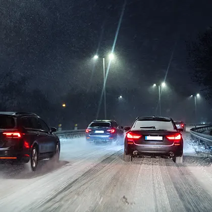 Adherence sur chaussee glissante